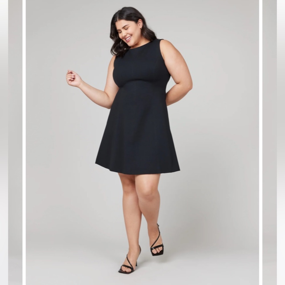 ❄️ SPANX 20381 The Perfect Fit & Flare Dress